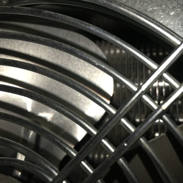 Industrielüfter — regelmäßige Wartung von Kühlsystemen