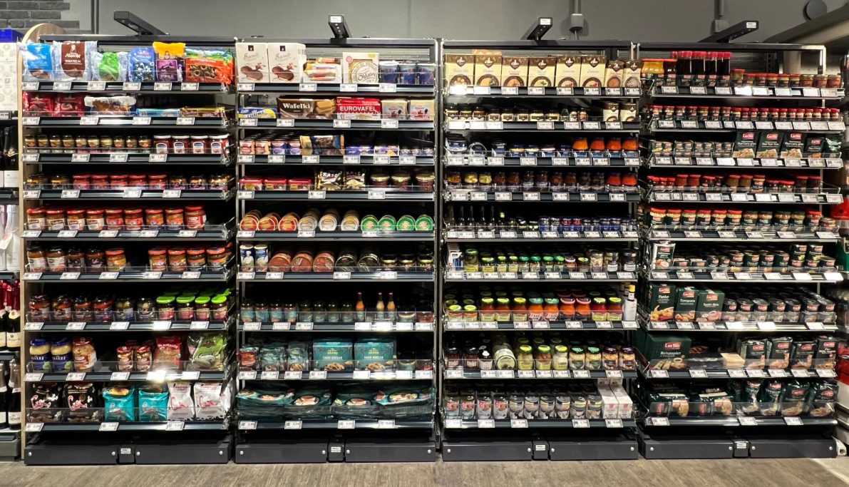 TurnLoader Ambient — gleichmäßig und vollständig befülltes Regal