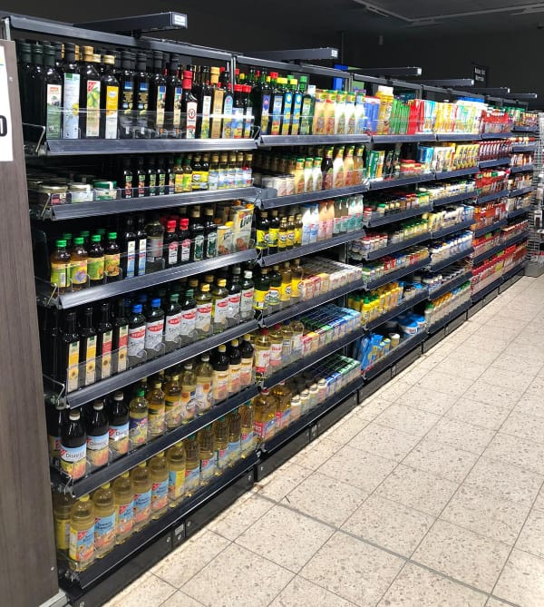 Regal mit TurnLoader — ordentlich und vollständig befüllt